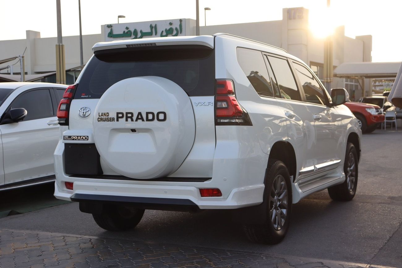 Toyota Prado VXR 4.0L AWD Toyota Prado VX.R / 2020 / V6 / GCC / Full Service History Available