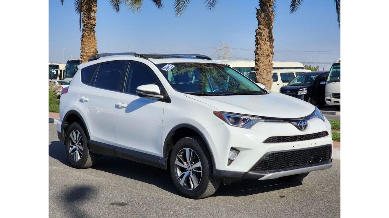 Toyota RAV4 EX TOYOTA RAV4 XLE 2017 FULL OPTION