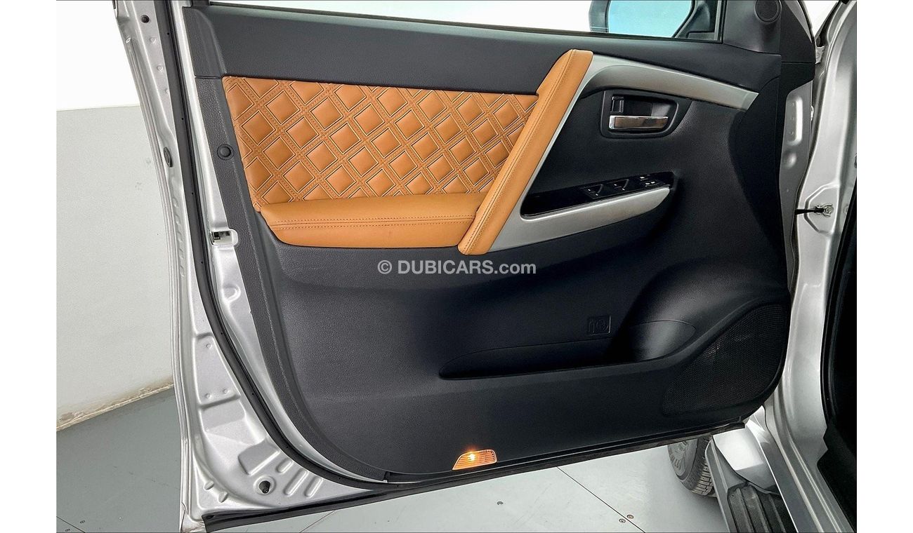 Mitsubishi Montero Signature