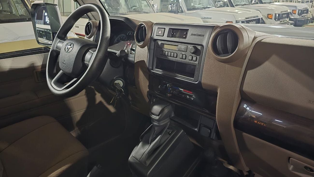 تويوتا لاند كروزر 70 DLX 4.0L