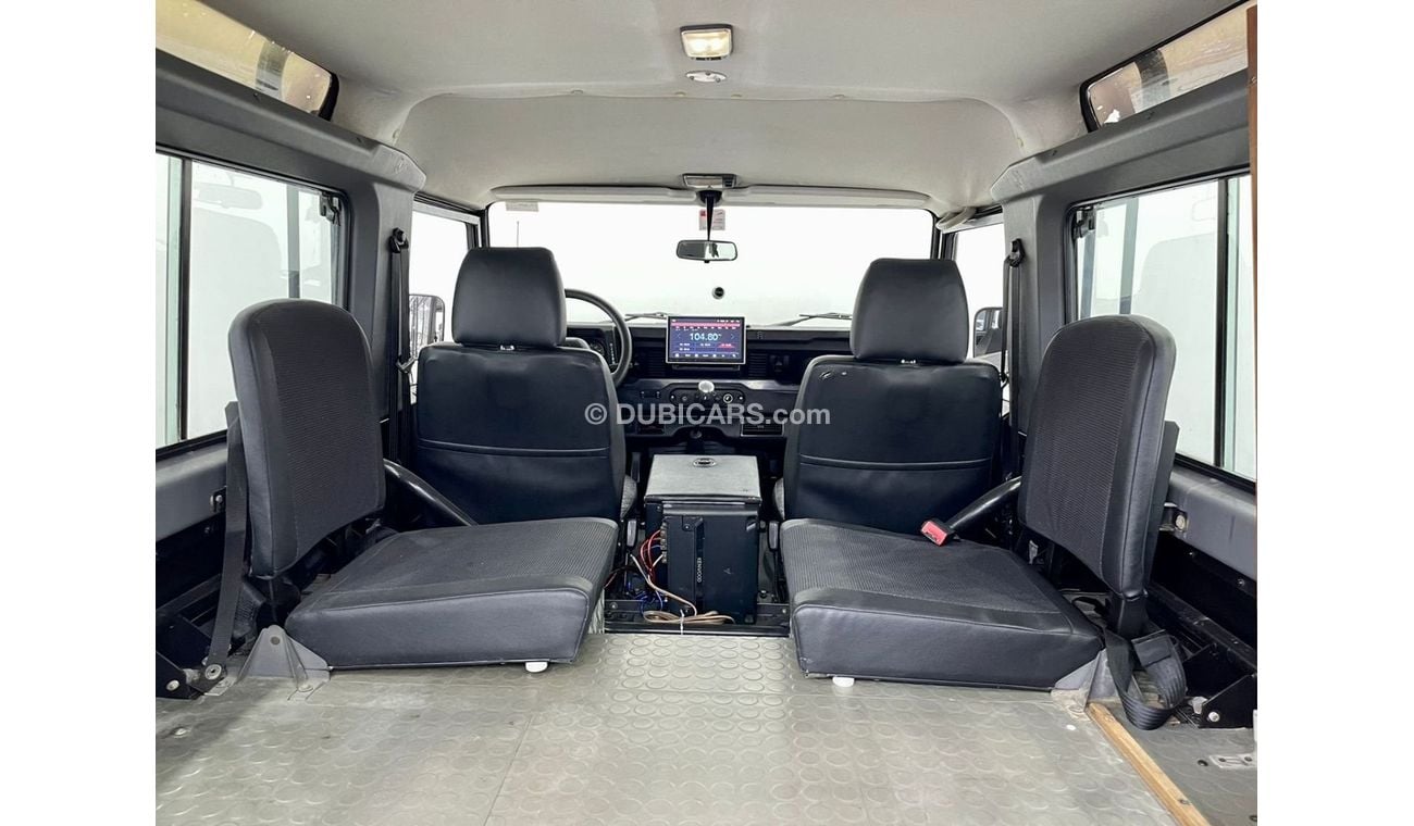 Land Rover Defender Very Rare 2001 Land Rover Defender 90 Tomb Raider Edition