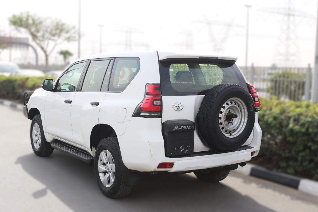 Toyota Prado TOYOTA PRADO 2018 DIESEL MANUAL GEAR 7 SEATS