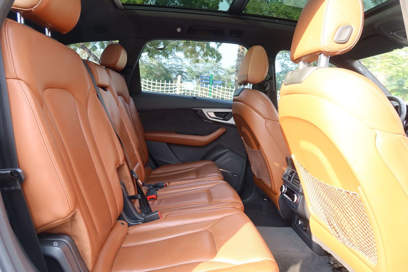 Audi Q7 45 TFSI quattro Luxury 3.0L