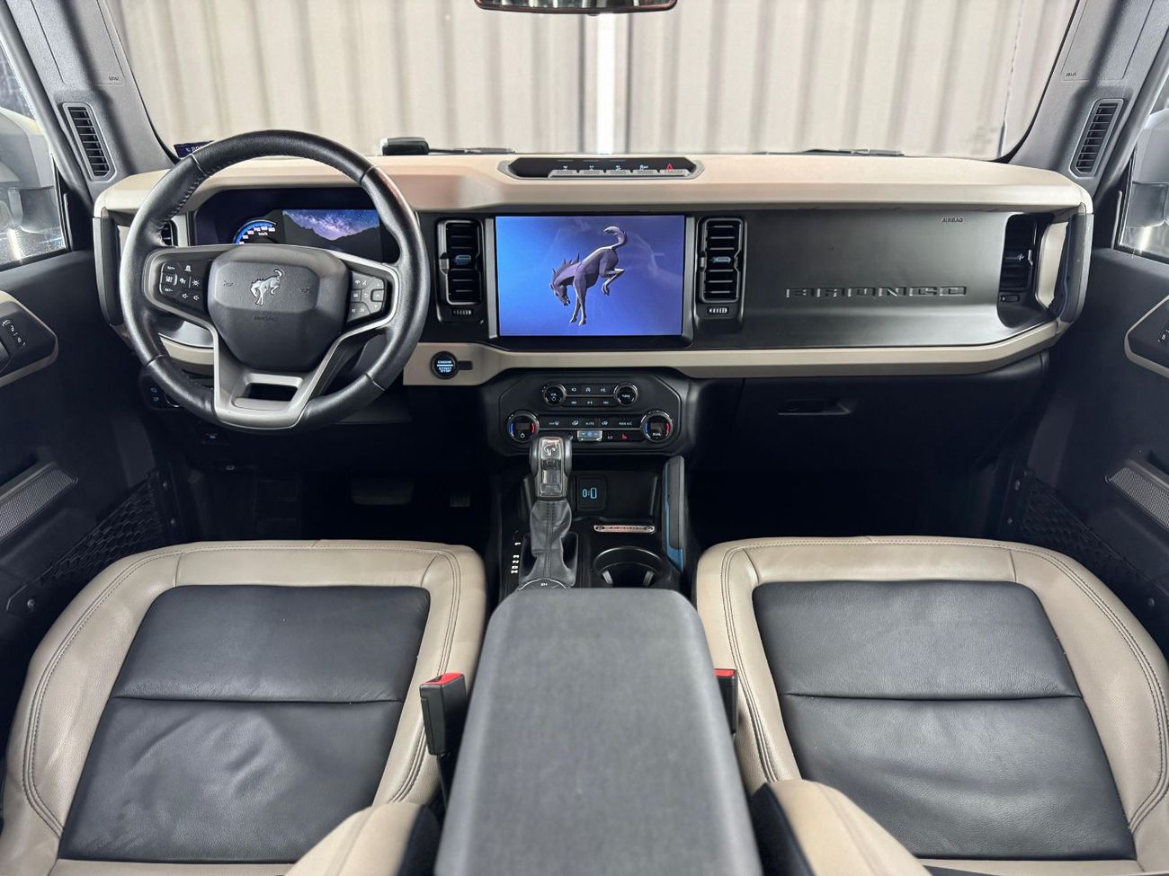 فورد برونكو Wildtrak 2.7L (5 Seater) 2023 Ford Bronco, 2028 Ford Warranty + Service Pack, Very Low Kms, GCC