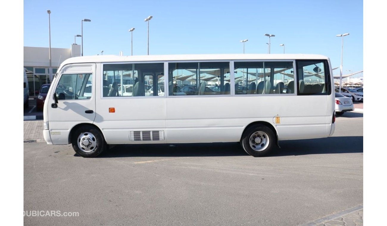 تويوتا كوستر 30 SEATER BUS