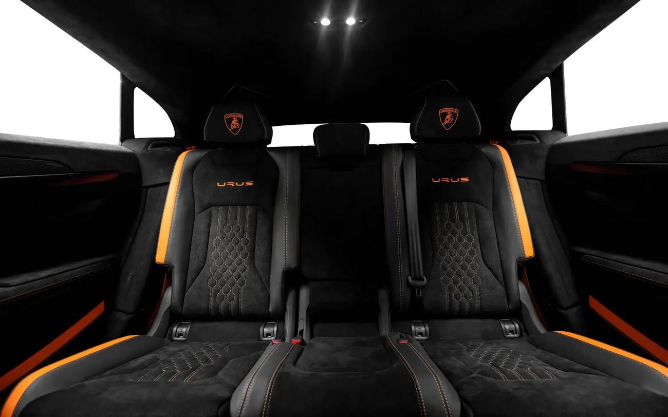 لامبورغيني اوروس 4.0T V8 Performante With Akrapovic Exhaust - Euro Spec