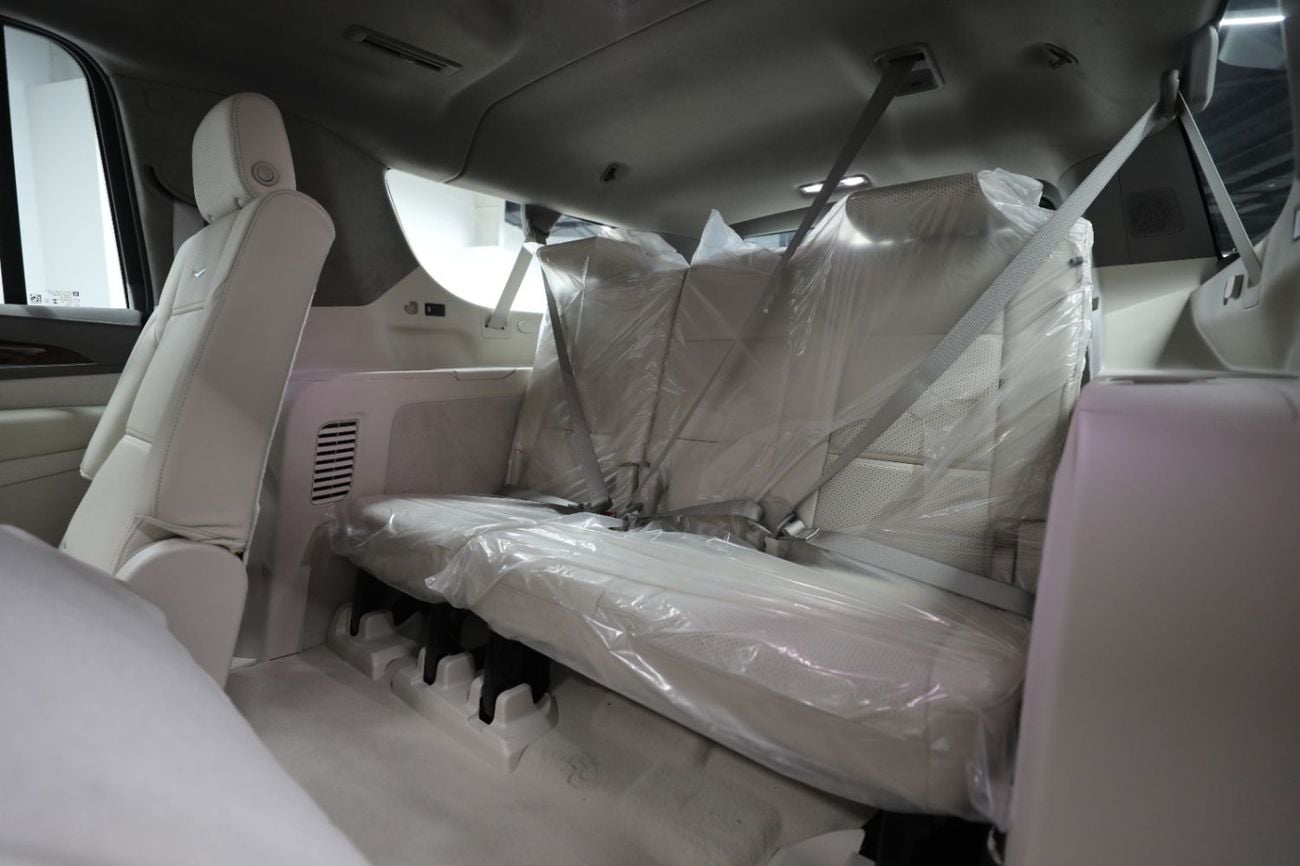 كاديلاك إسكالاد GCC | Brand New | Under Warranty | V8 6.2L AWD 420 Hp | AED 8,200 monthly | Ref#Escalade