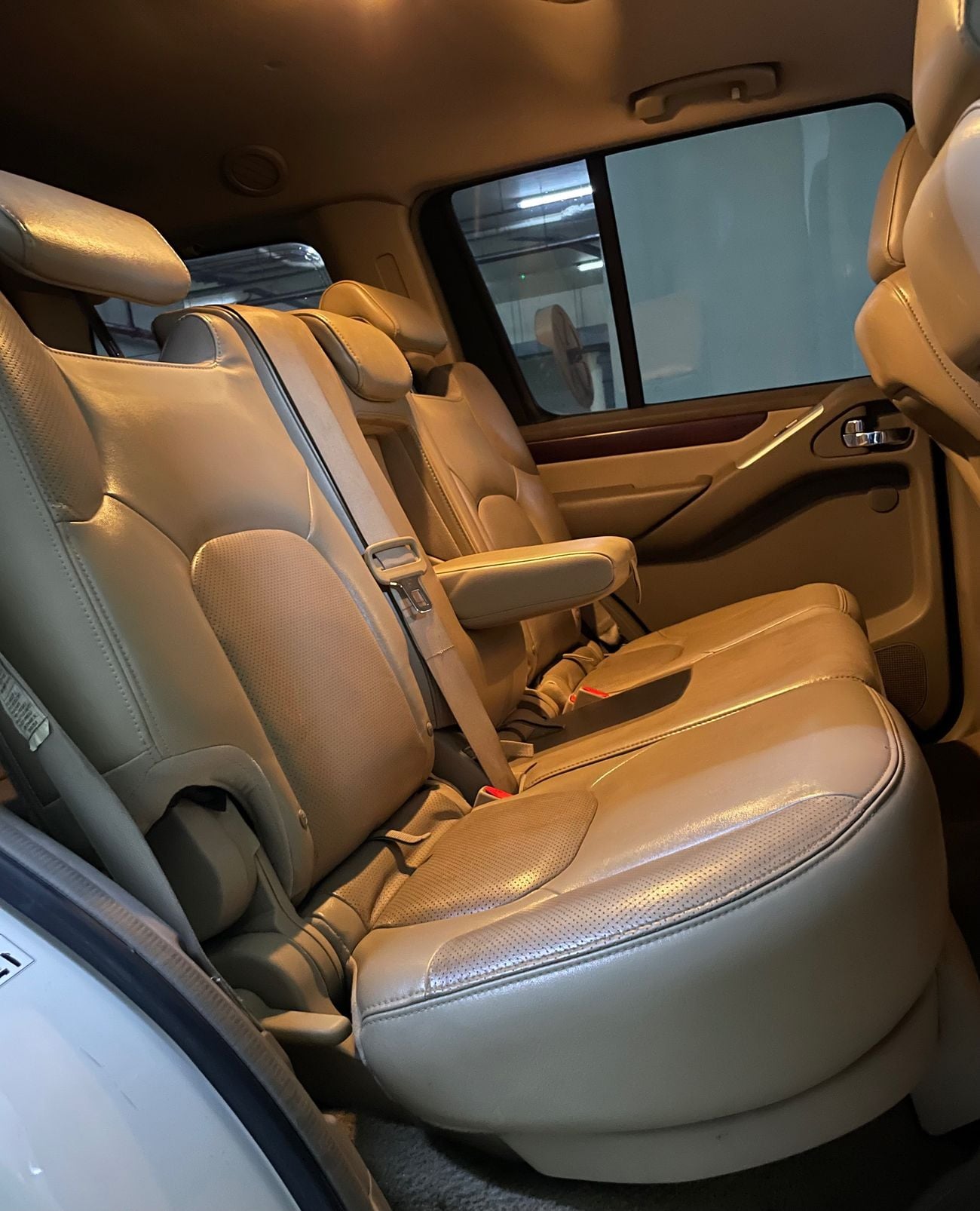 Nissan Pathfinder LE