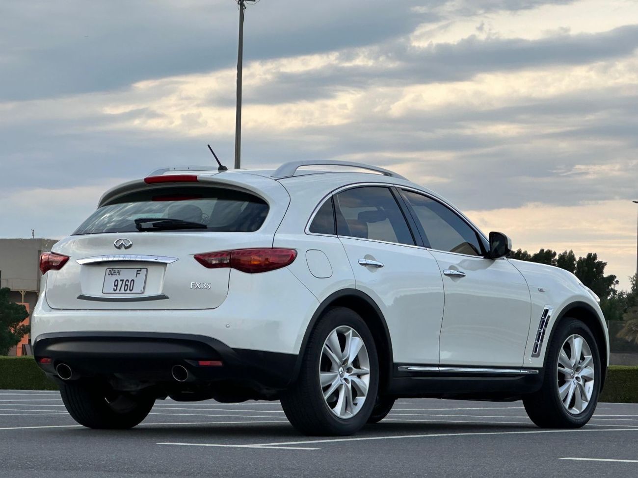 Infiniti FX35 Excellence INFINITI FX-35 2012 GCC//FULL OPITION // FULL SERVICE HISTORY AVAILABLE // PERFECT CONDIT