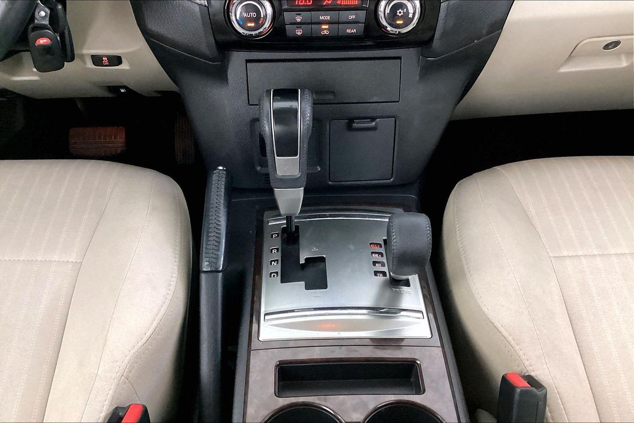 Mitsubishi Pajero GLS Midline | upto AED 20,000 Ramadan Discount | Guaranteed Warranty | 0 Down Payment