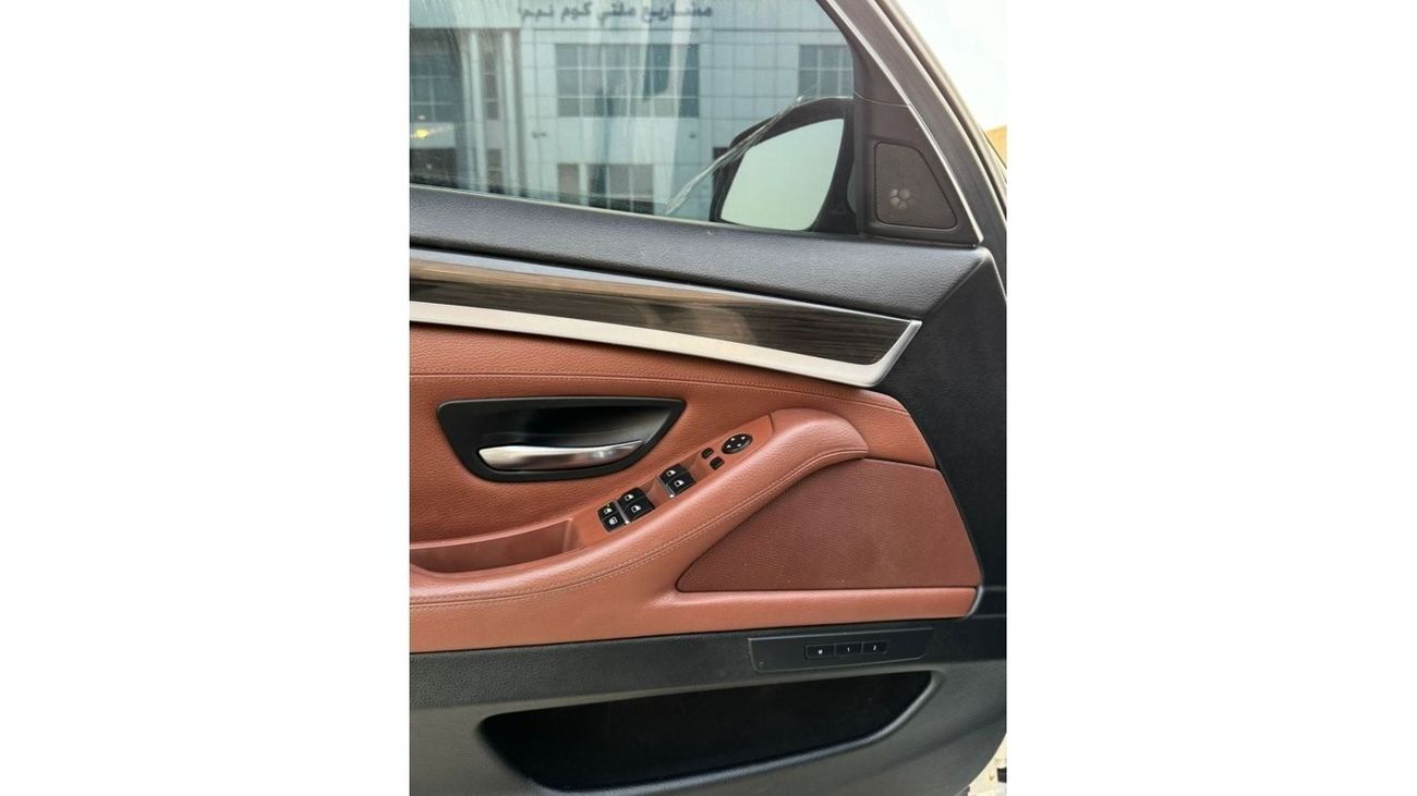 بي أم دبليو 535i لاكجري