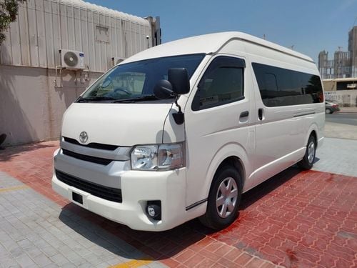 Toyota Hiace TOYOTA HIACE COMMUTER VAN RHD 2016 MODEL 3.0 L DIESEL AUTOMATIC(PM17014)