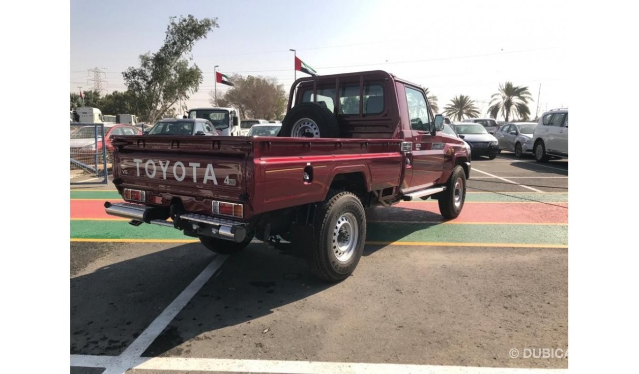 تويوتا لاند كروزر بيك آب Toyota Land Cruiser Pickup