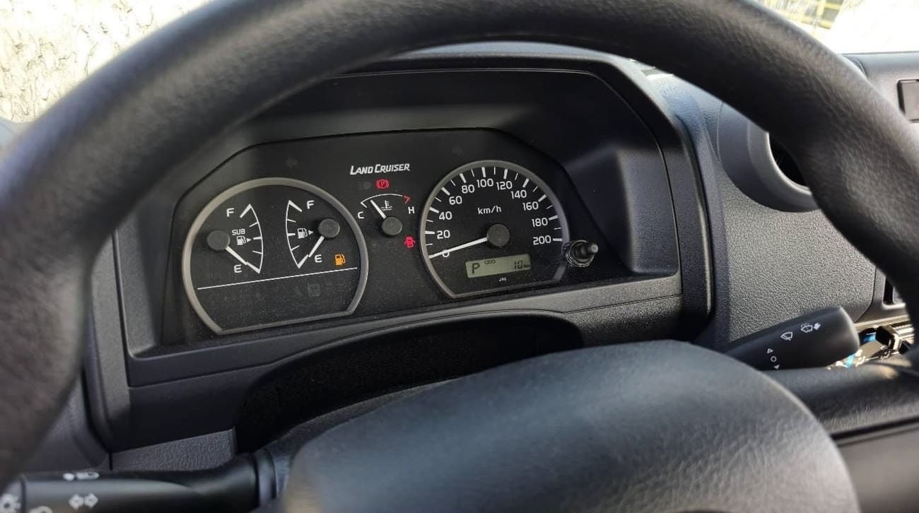 Toyota Land Cruiser Pick Up 79 Single Cab 2.8L Auto Diesel