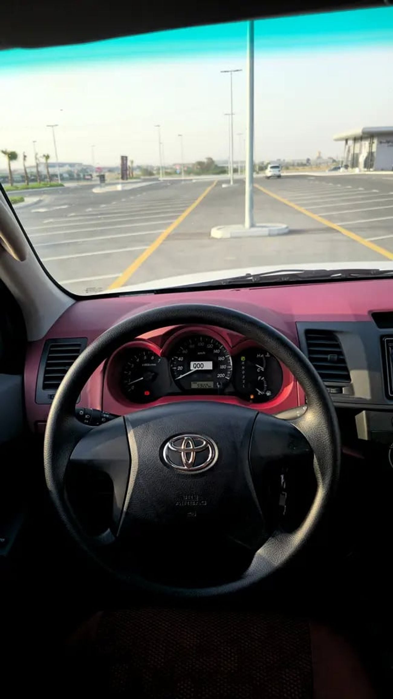 تويوتا هيلوكس GL | GCC Specs | Well Maintained