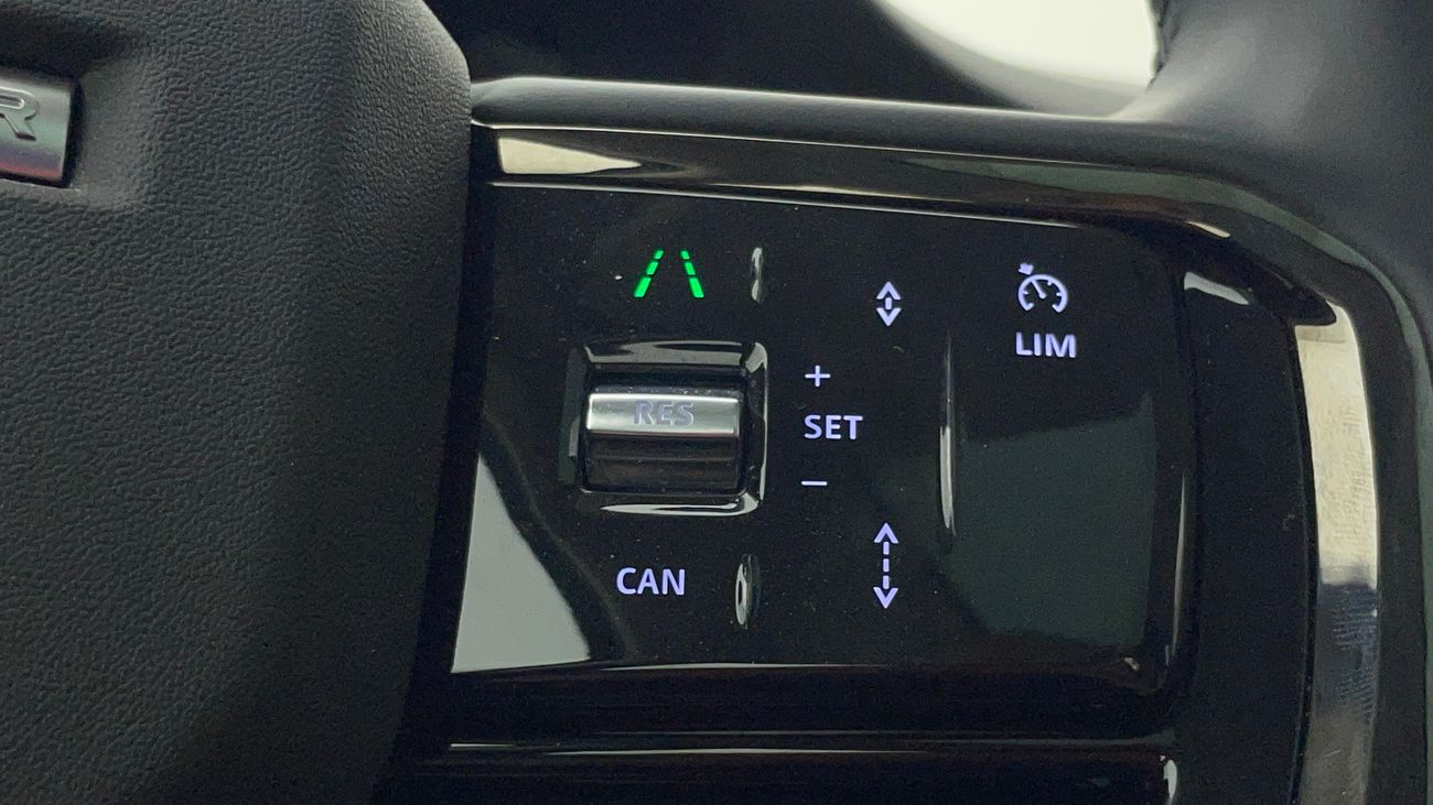 Land Rover Range Rover Evoque 2024 P200 SE DYNAMIC | AED 2588/Month | 0 DP | 30 Day Return | Warranty | Service History