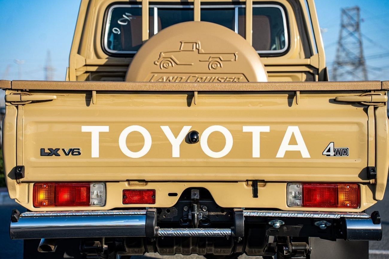 Toyota Land Cruiser Pick Up  Toyota LC79  4.0l Double Cabin
