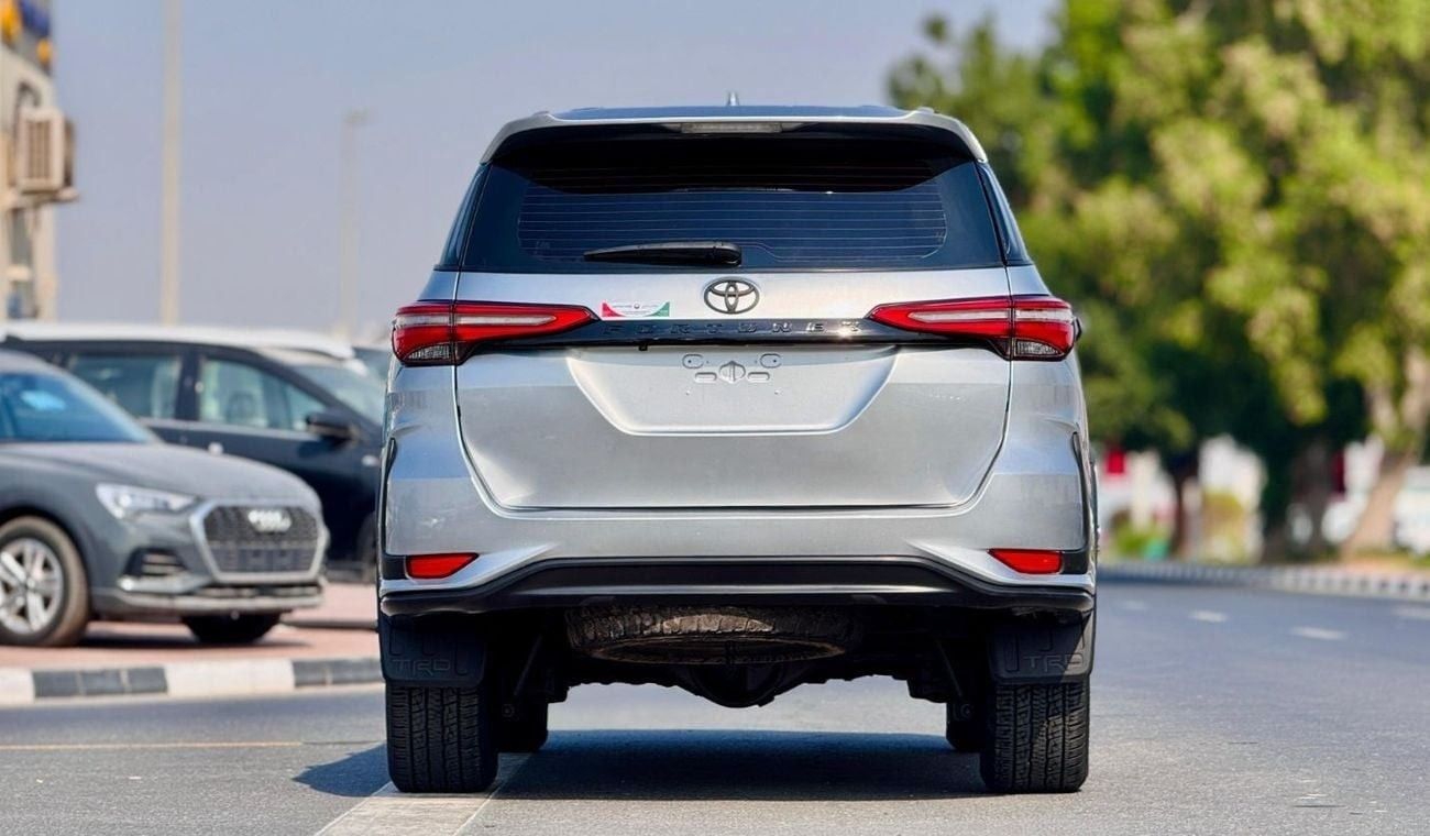 Toyota Fortuner PREMIUM CONDITION | RHD | 2.8L DIESEL ENGINE | 2019 | (AT) | REAR VIEW CAMERA | ELECTRIC SEAT