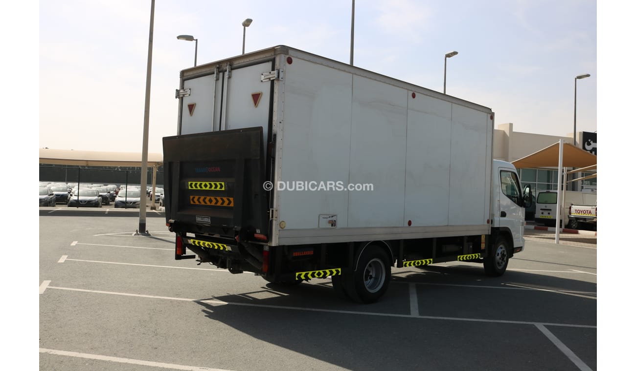 Mitsubishi Fuso Canter INSULATED BOX WITH TAIL LIFT
