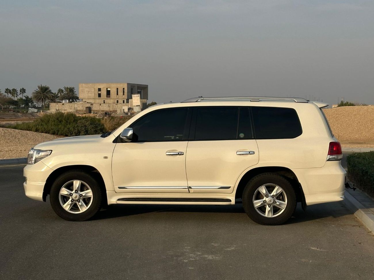 تويوتا لاند كروزر VXR V8