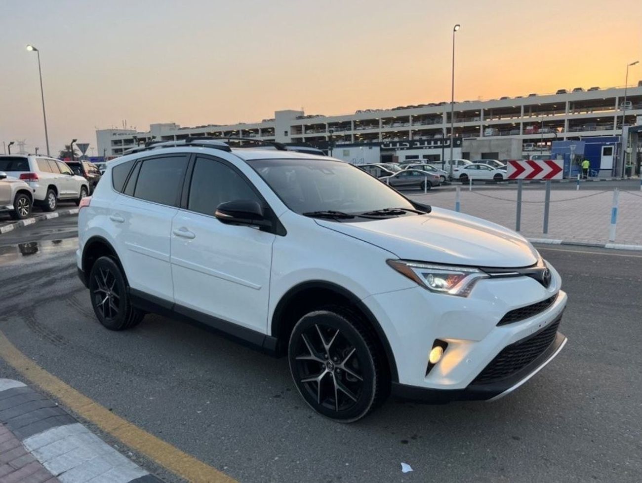 تويوتا راف ٤ RAV4 SE 360 Camera Leader Seat Full Option