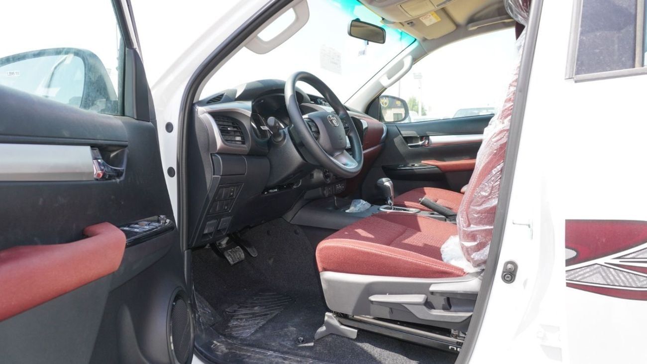 تويوتا هيلوكس GLS 2.7L AWD