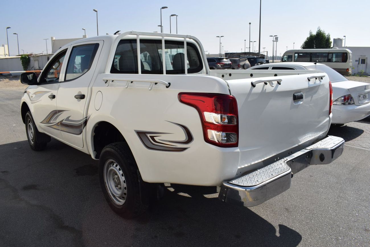 Mitsubishi L200 GLS 2.4L