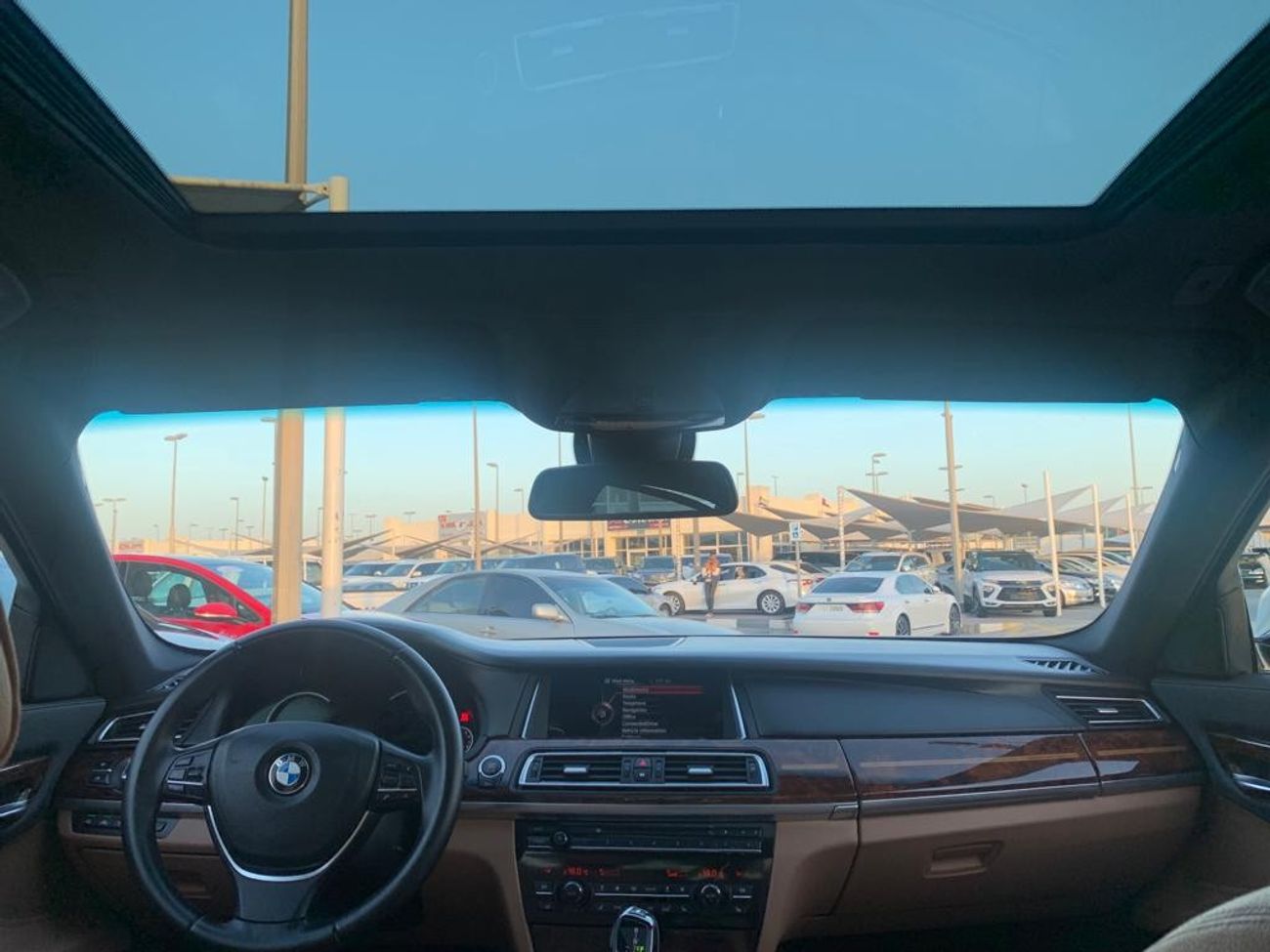 BMW 750Li Executive BMW 750 Li_TWIN POWER TERBO _GCC_2015_Excellent Condition _Full option