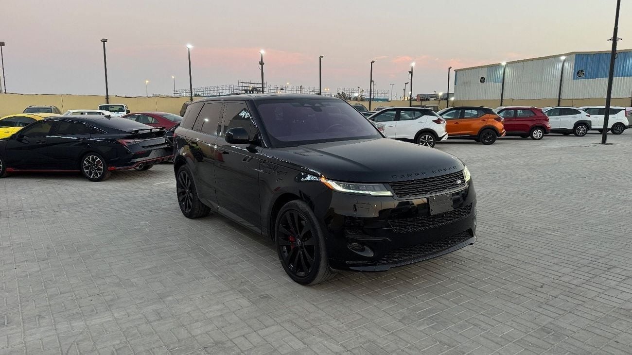 Land Rover Range Rover Sport SE P530 4.4L SE First Edition P530 4.4L
