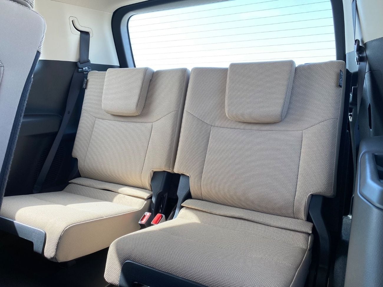 Toyota Prado 2.4L TURBO MID A/T PETROL TO