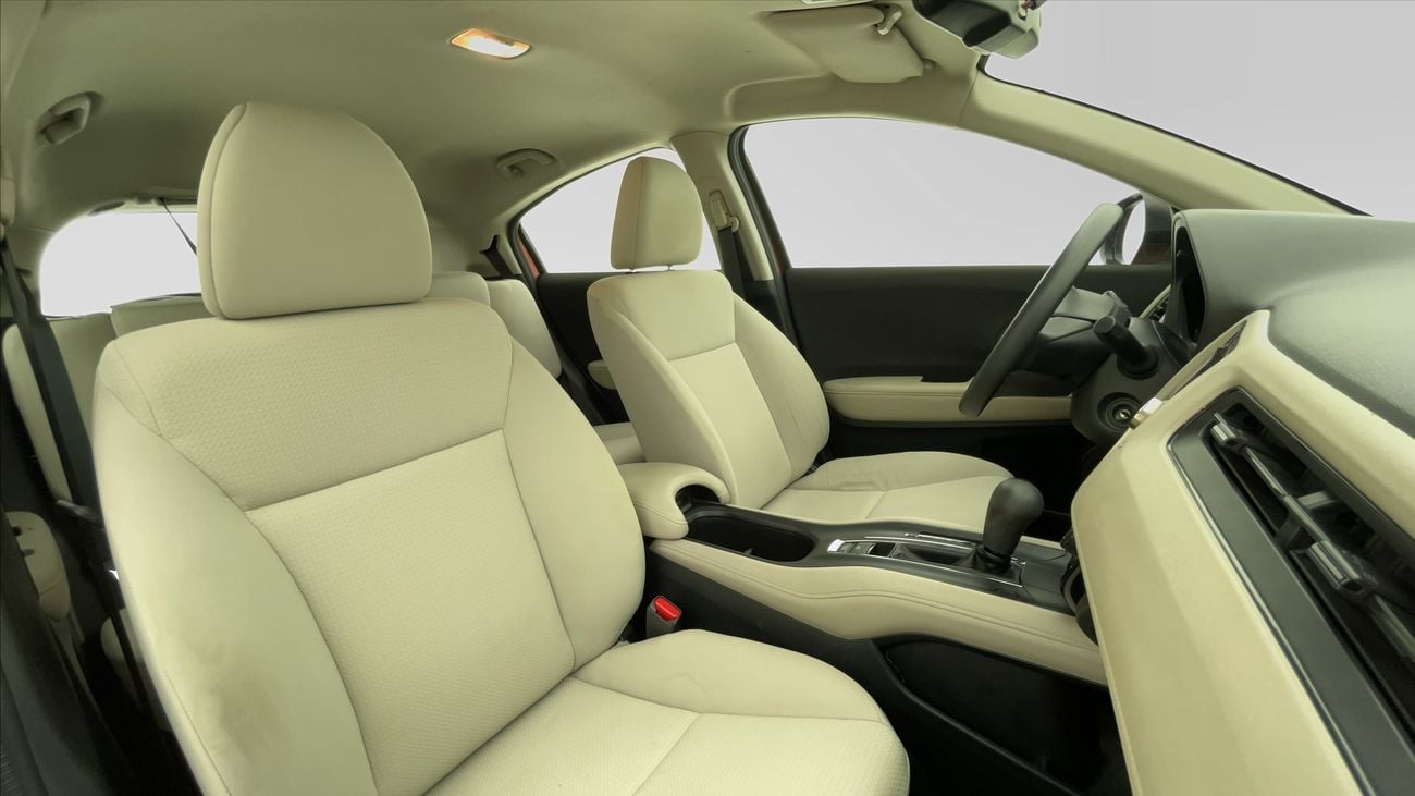 هوندا HRV DX 1.8 | بدون دفعة مقدمة | اختبار القيادة في المنزل