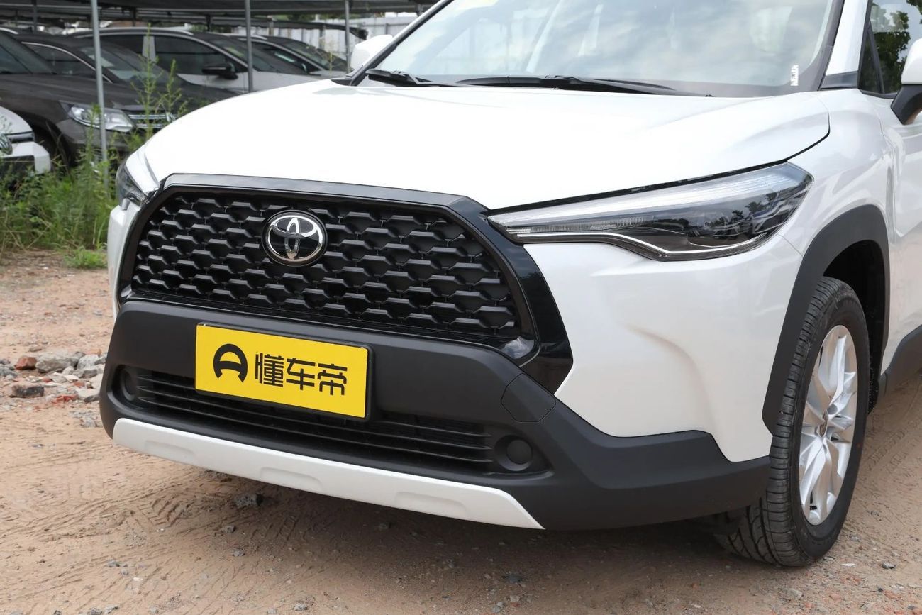 Toyota Corolla Spacio 2.0L CVT Luxury Edition