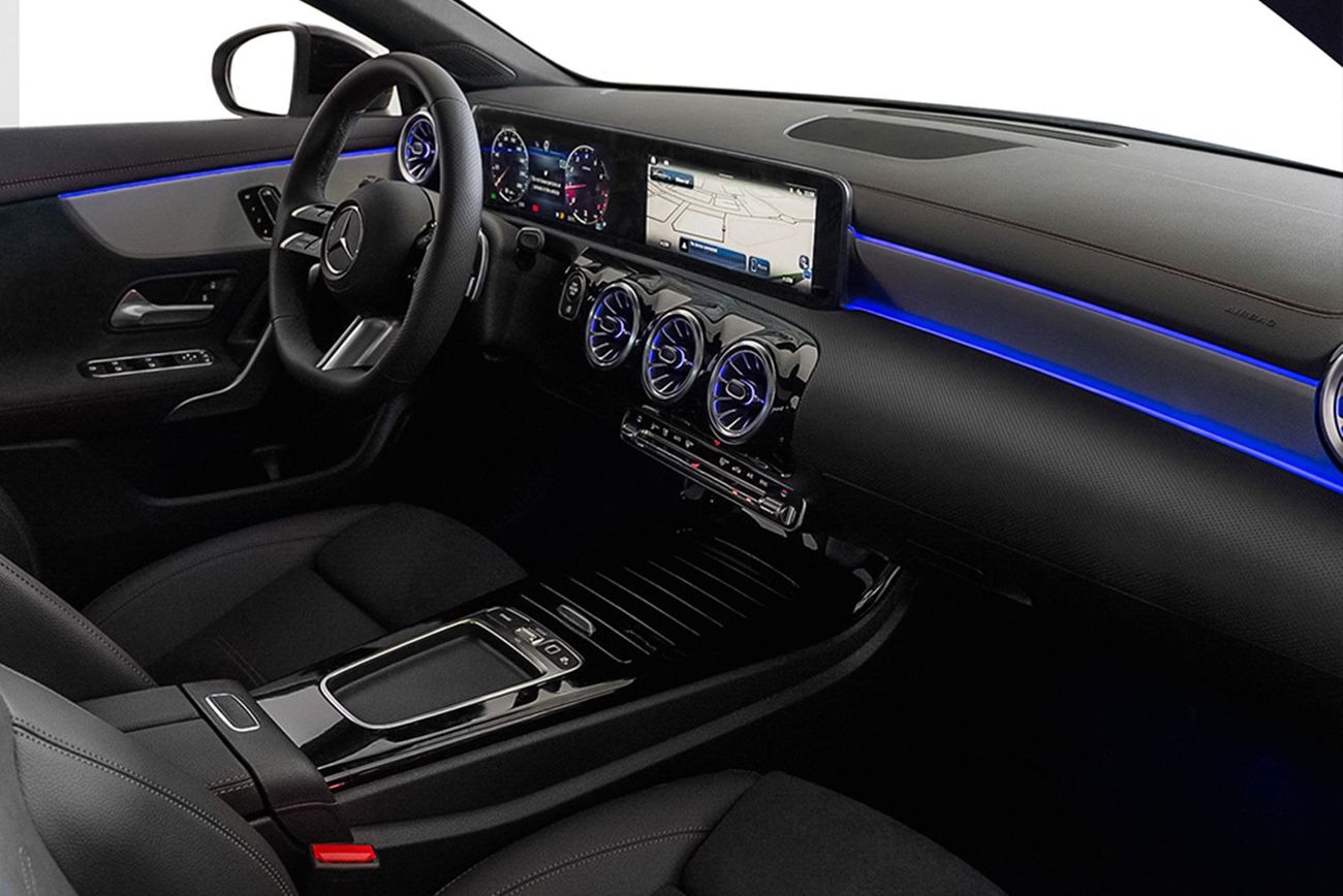 مرسيدس بنز CLA 200