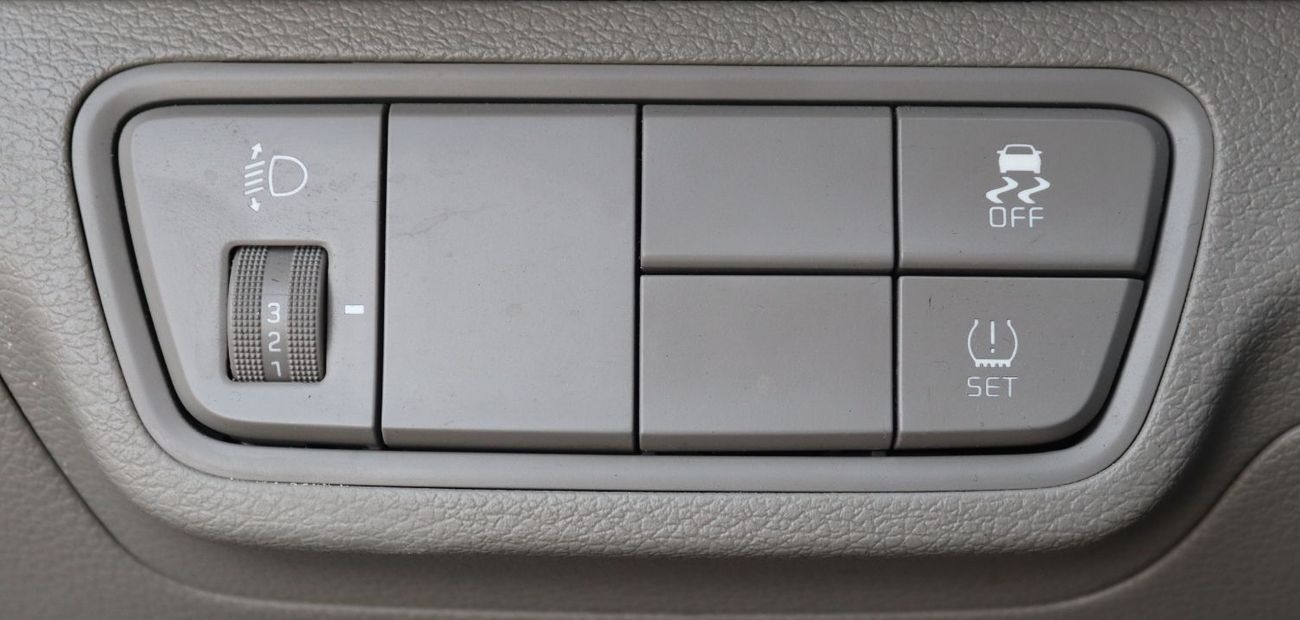 Kia Cerato Kia Cerrato car model 2020, Gulf specifications, accident-free, mileage 95,000 kilometers, with a 16