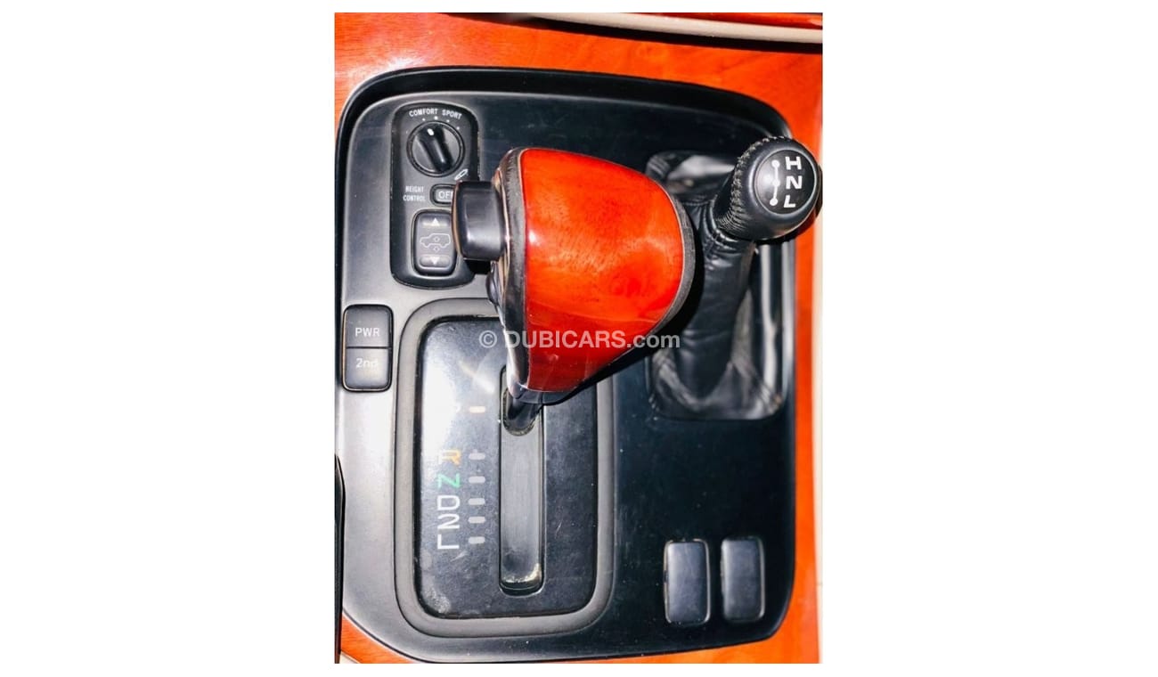 Lexus LX 470 || GCC || 4x4 || Well Maintained