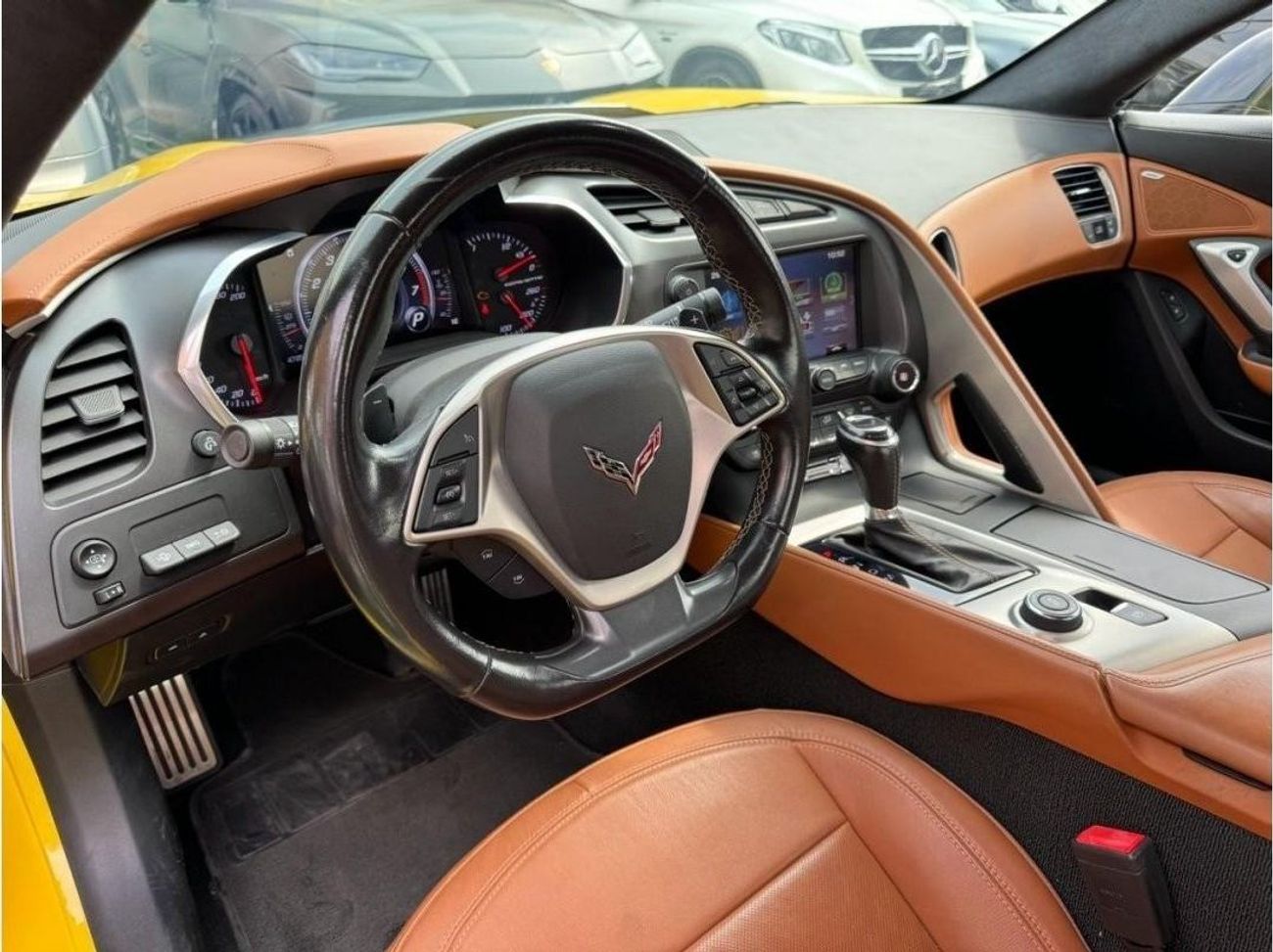 شيفروليه كورفت شيفروليه كورفت C7 جراند سبورت 2018 فل كاربون فايبر  وارد بحاله ممتازه