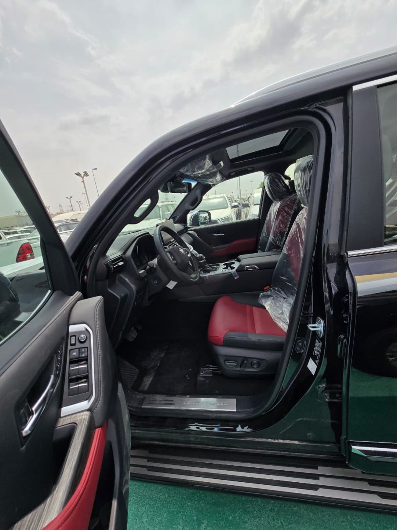 Toyota Land Cruiser VXR TWIN TURBO FULL OPTION 2025 MODEL