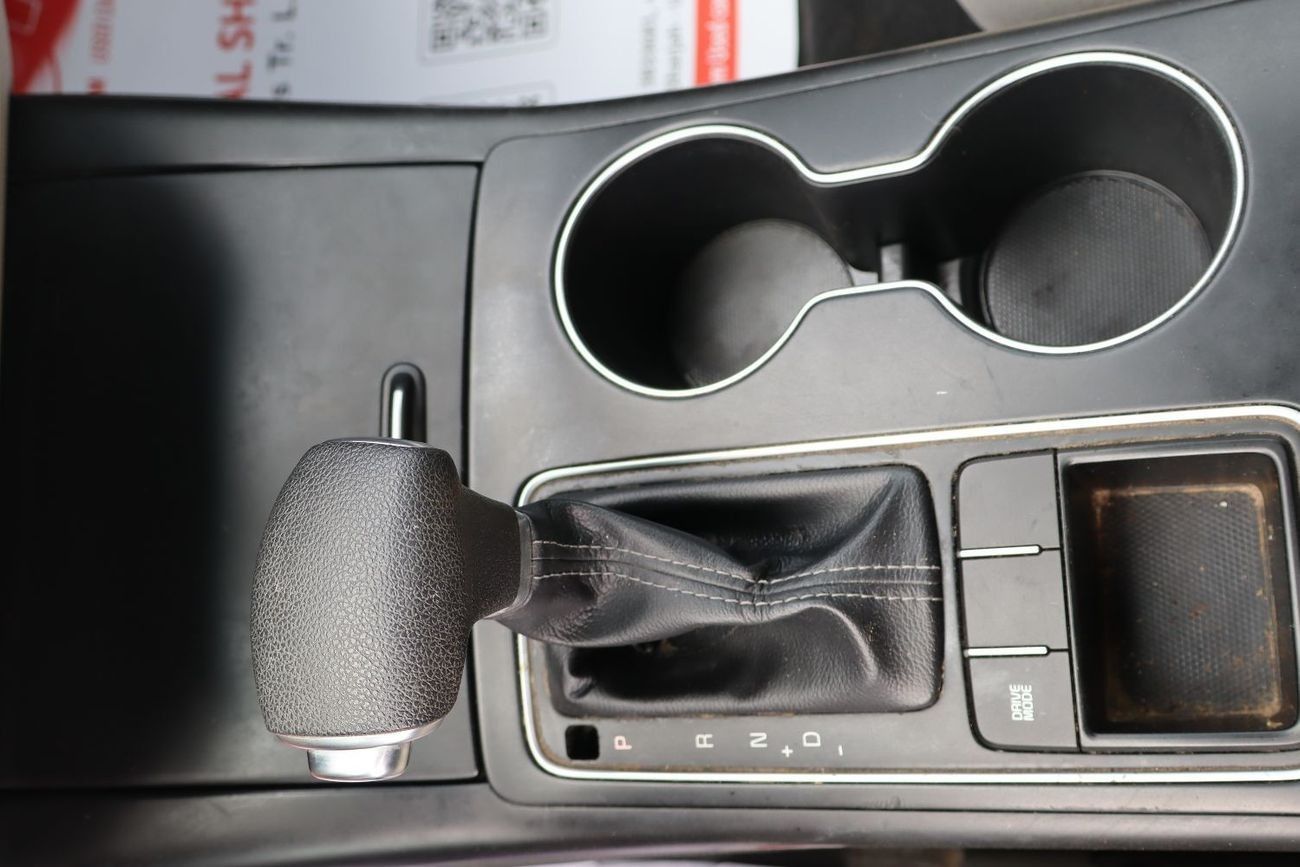 Kia Sorento Base 2.4L FWD