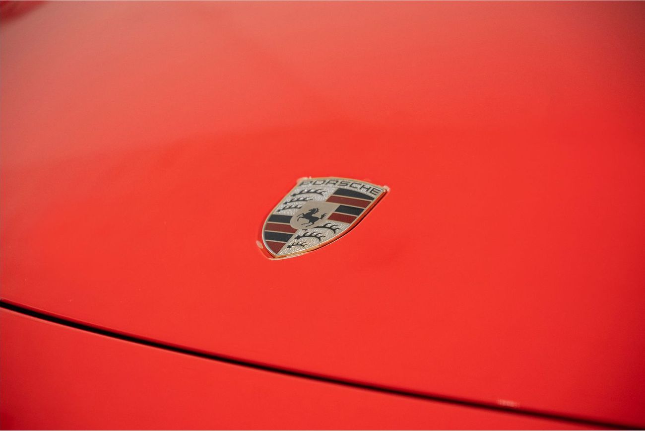 Porsche 911 Carrera 3.6L Coupe