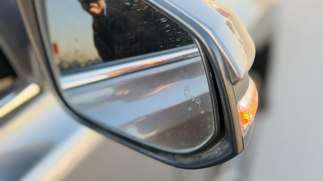 تويوتا راف ٤ 2018 | 2.0L PETROL ENGINE | AT | RHD | PUSH START ENGINE | DIGITAL ODOMETER | BLIND SPOT MONITOR | P