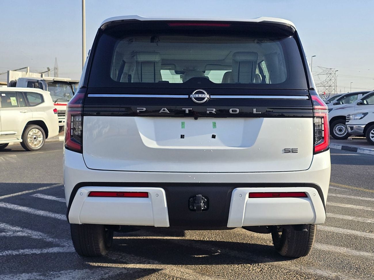 Nissan Patrol Nissan Patrol SE 3.8L A/T 4WD Gcc specs white color 2026 Model
