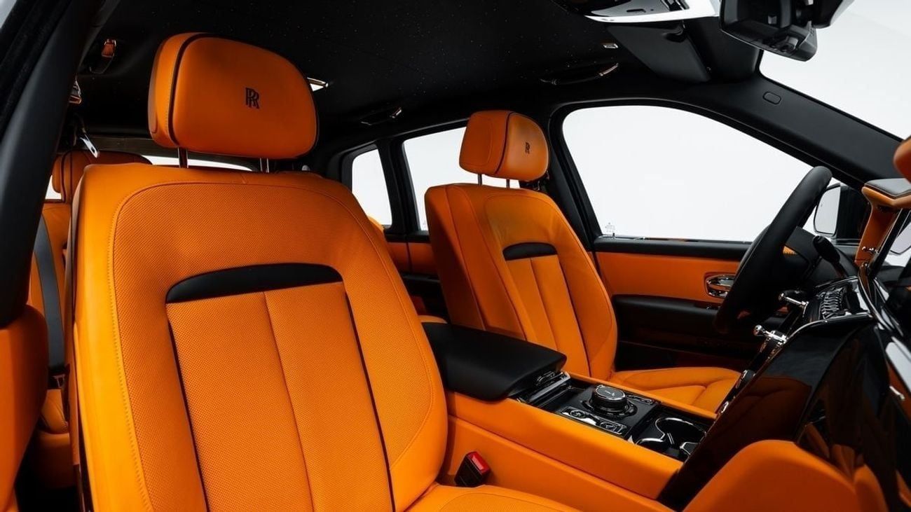 رولز رويس كولينان Black Badge - 2026 - GCC Specs - Under Warranty and Service Contract