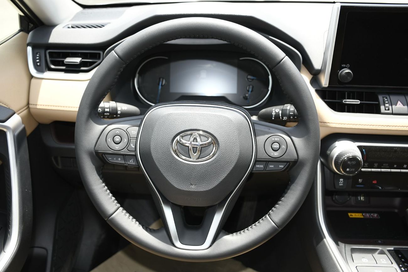 تويوتا راف ٤ Limited 2.5L HEV AWD With BSM Automatic (Ready Stock)