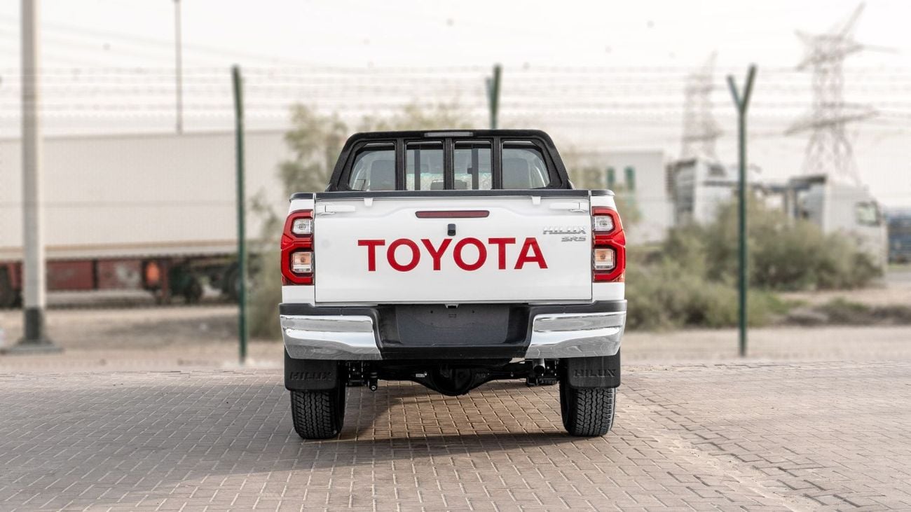 تويوتا هيلوكس 2025 Toyota Hilux SGLX 2.4L MT Diesel (White-Black)