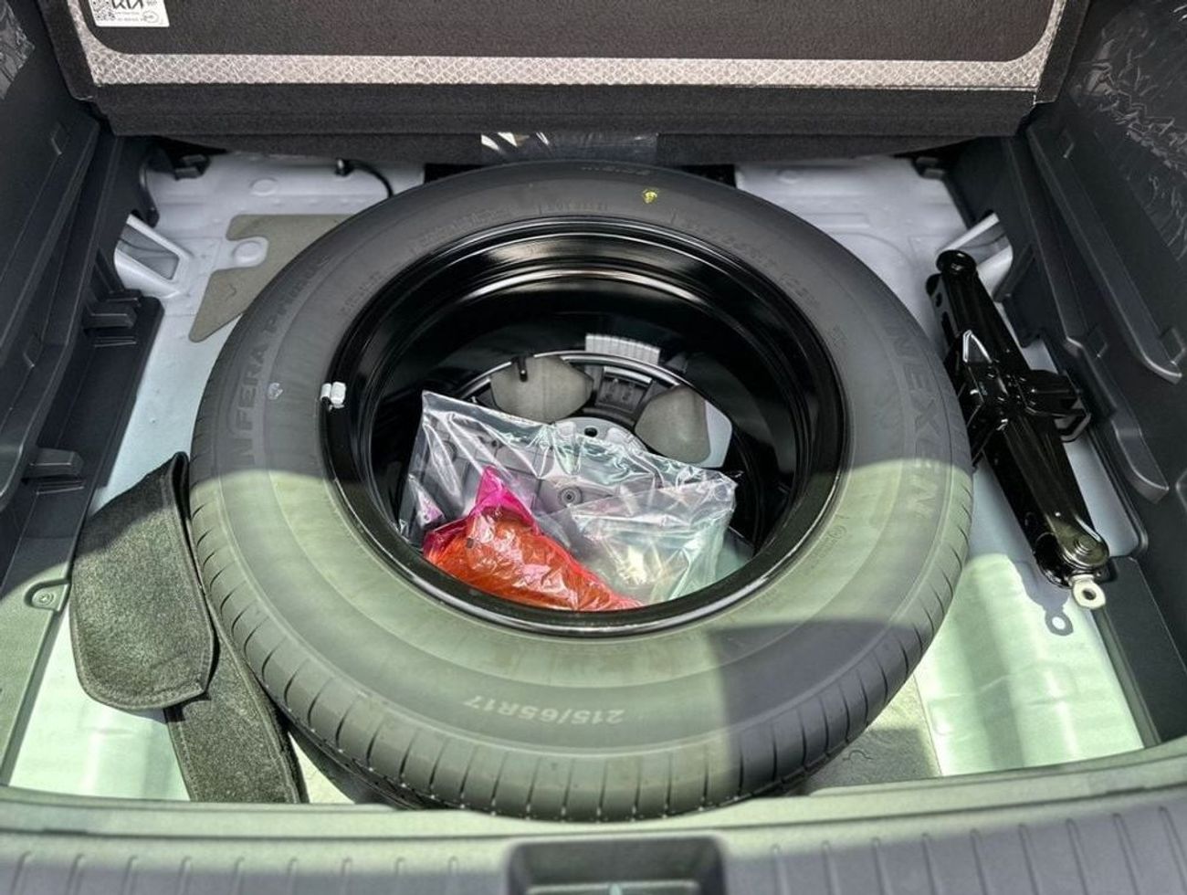 Kia Sportage KIA SPORTAGE 1.6T - LIGHT GRAY COLOR (2025 MODEL)