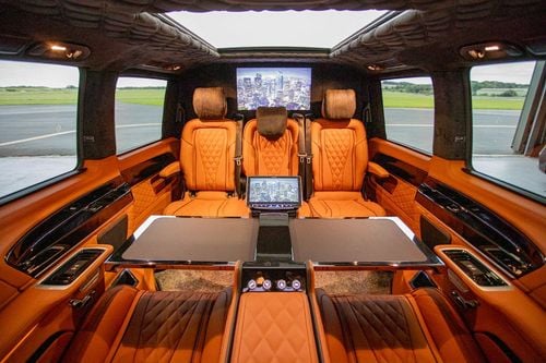 Mercedes-Benz V 300 Senzati GCC Luxury Interior. Mercedes-Benz Approved Conversion