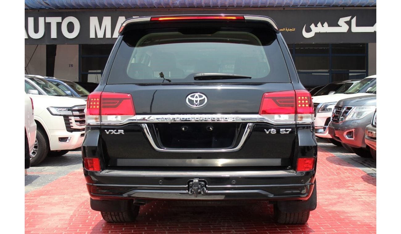 Toyota Land Cruiser (2016) VXR V8 5.7, GCC