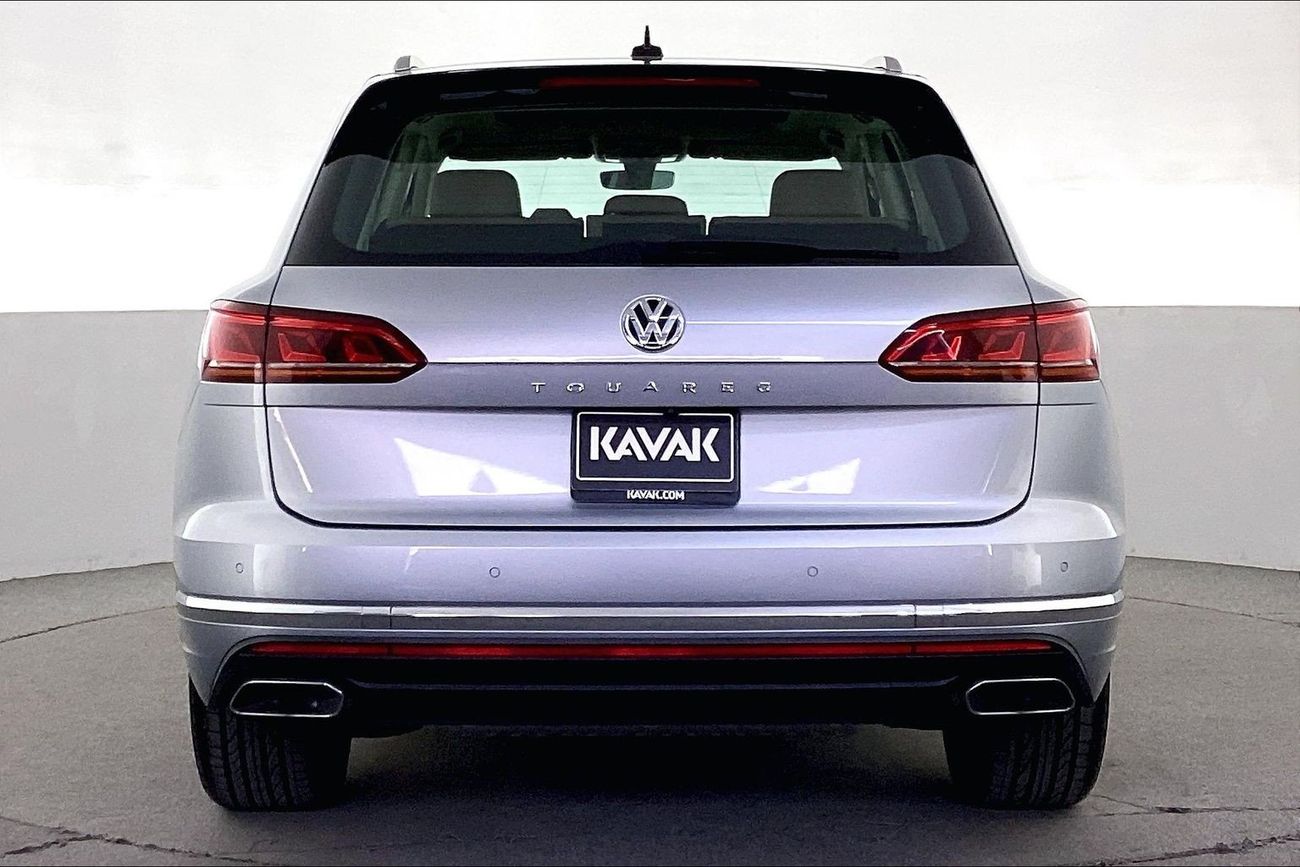 فولكس واجن طوارق Highline | National Day Celebration | شامل الضمان | 0 ﺪﻔﻋﺓ ﺃﻮﻟﻯ