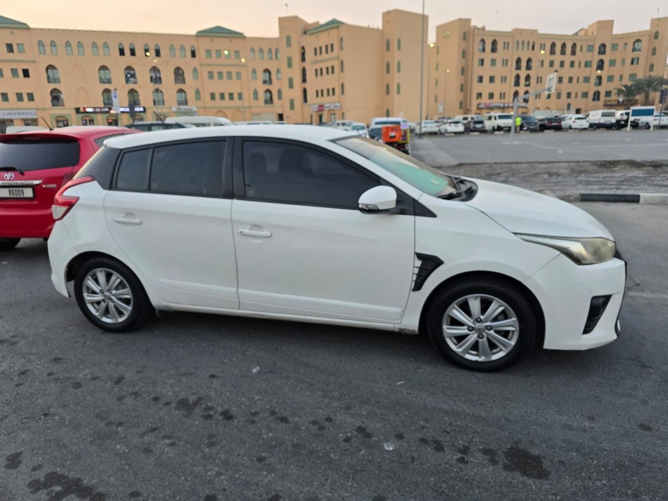 Toyota Yaris SE 1.5L Hatchback