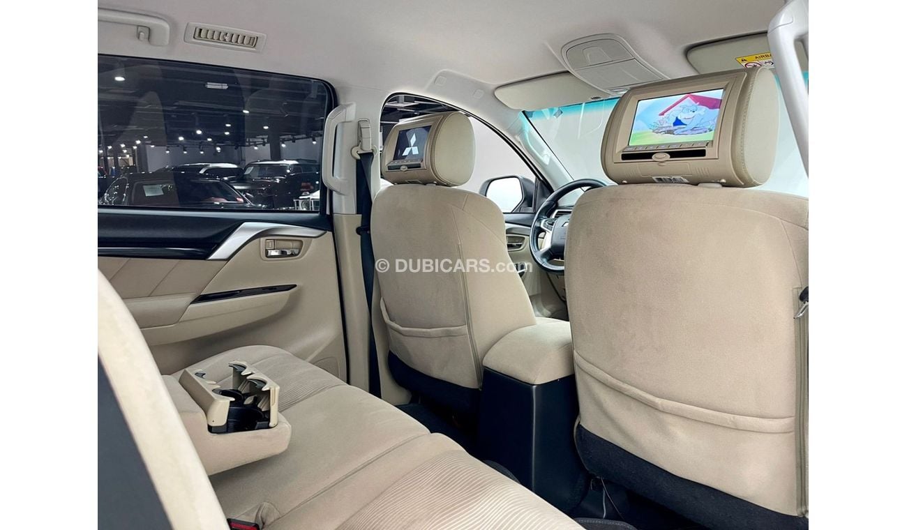Mitsubishi Montero 2016 Mitsubishi Montero Sport, Mitsubishi Service History, One Year Warranty, GCC